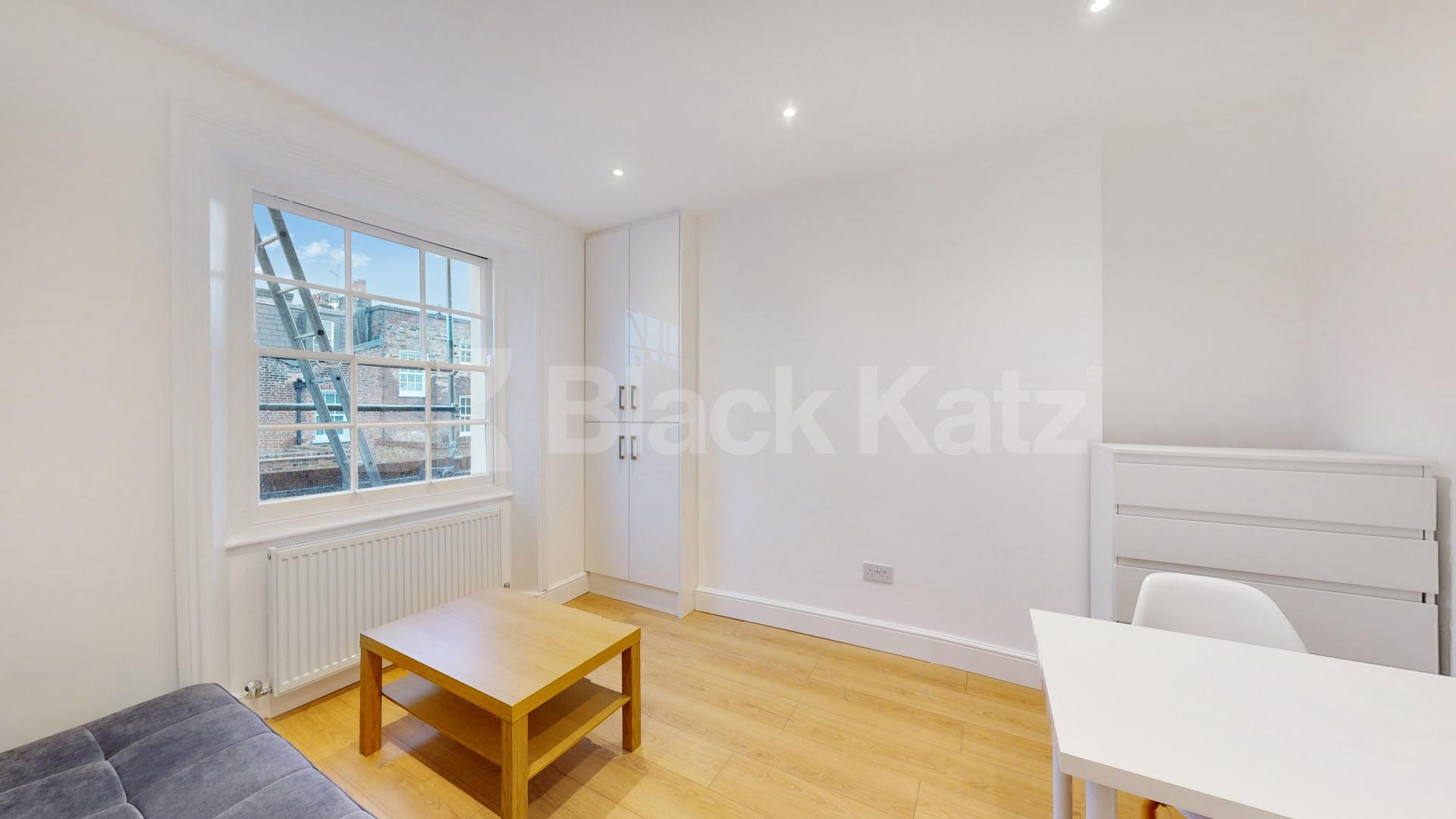 Contemporary One-Bedroom Home in West London Chepstow Road, Bayswater